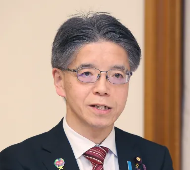 見坂 茂範 写真